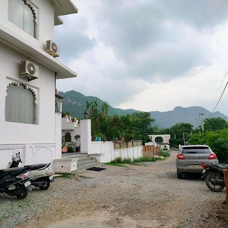 Hotel Treebo Jheel Mahal Udaipur Exterior foto